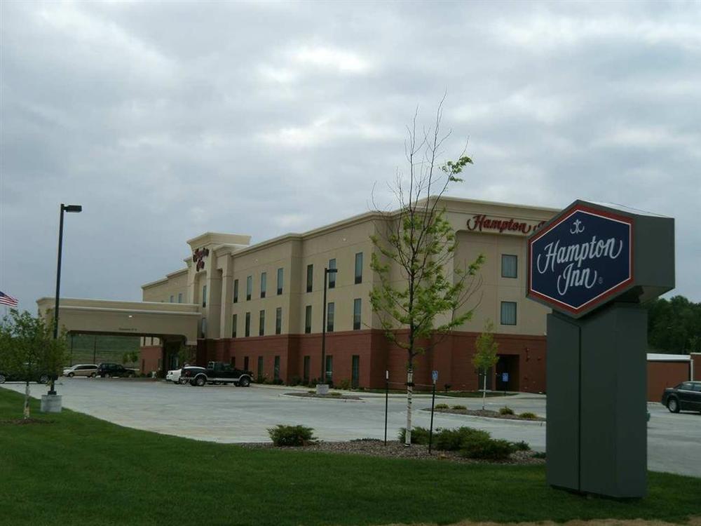 Hampton Inn Clinton Екстериор снимка