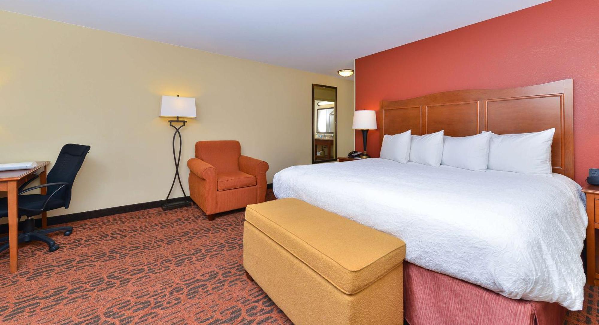 Hampton Inn Clinton Екстериор снимка