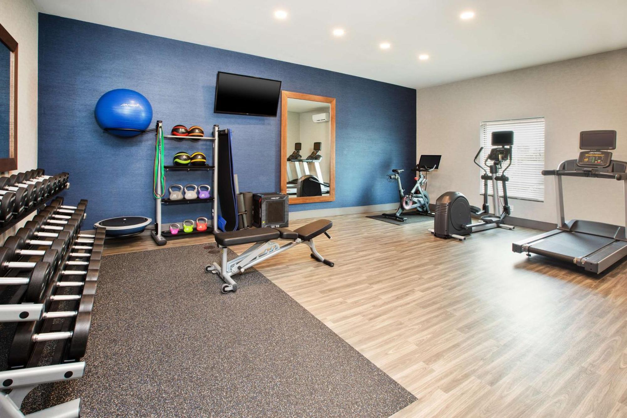 Hampton Inn Clinton Екстериор снимка